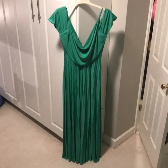 slim fit dress slacks Rent ASOS DESIGN High Neck Pleated Chevron Dobby Midi Dress With Puff  Sleeve In Forest Green main image 1